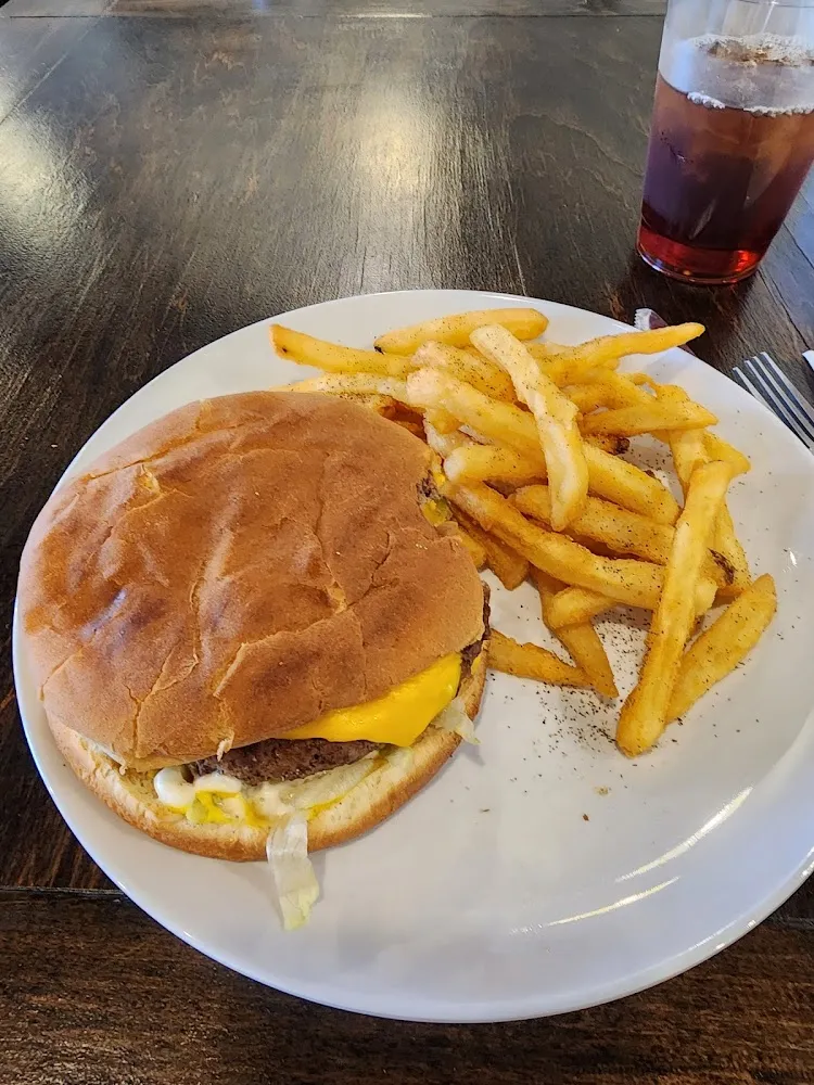 Cheeseburger & Fries
